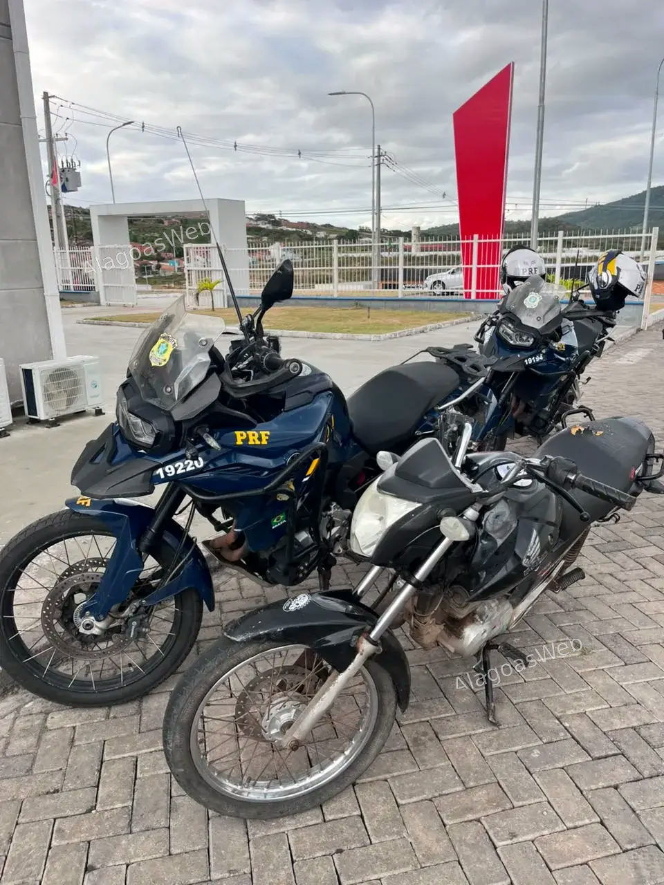 PRF recupera duas motocicletas em ações distintas no interior de Alagoas