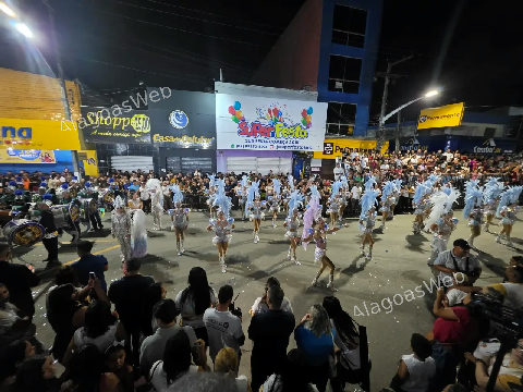 São Miguel dos Campos encerra comemorações dos 162 anos com grande desfile cívico