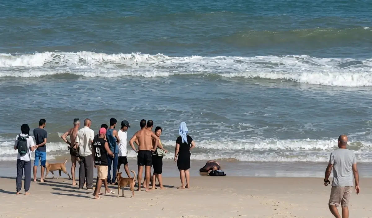 Corpo de homem com corda amarrada é encontrado em praia de Jequiá