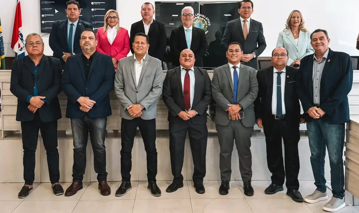 Sessão contou com 13 veredores