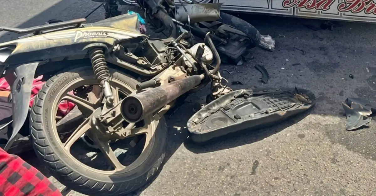 Acidente entre carro e moto mata criança de 12 anos e adolescente de 17 no Sertão de Alagoas