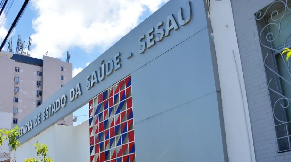 Médicos de hospitais estaduais de Alagoas denunciam corte nos salários sem aviso prévio