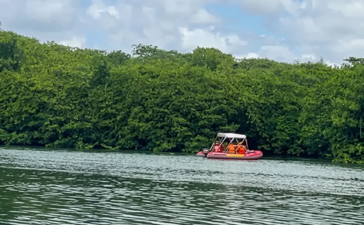 Polícia procura quatro pessoas desaparecidas na Lagoa Mundaú, em Maceió