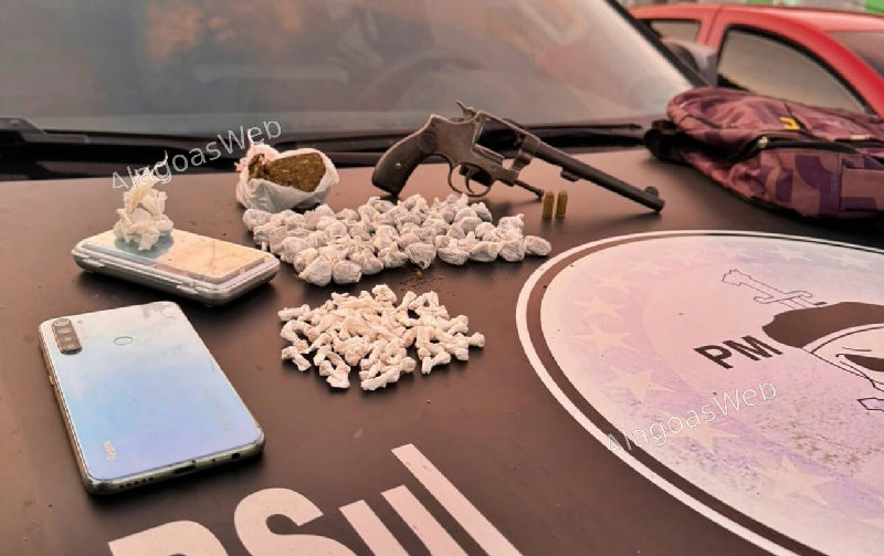 Pelopes prende traficante e drogas enterradas em São Miguel dos Campos