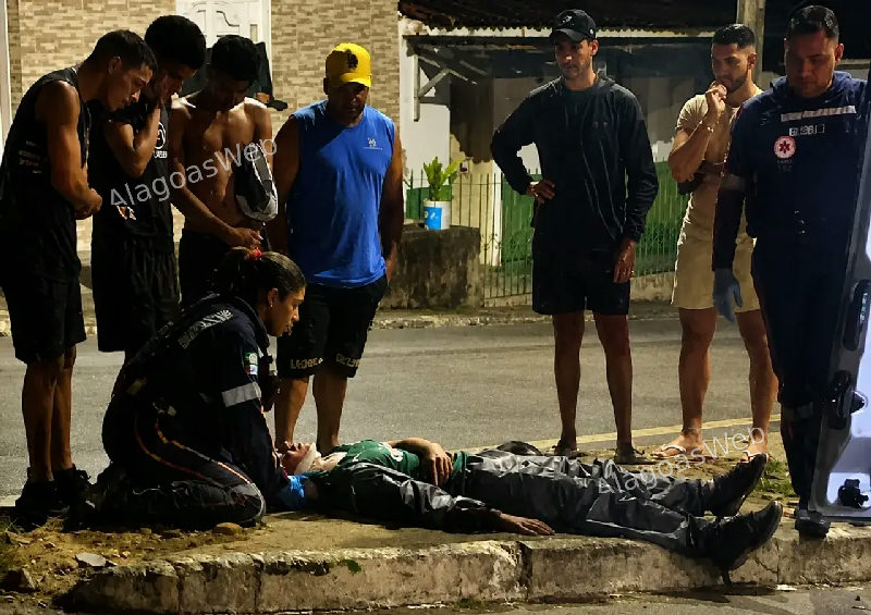 Adolescente de 15 anos fica ferido após acidente de moto em São Miguel dos Campos