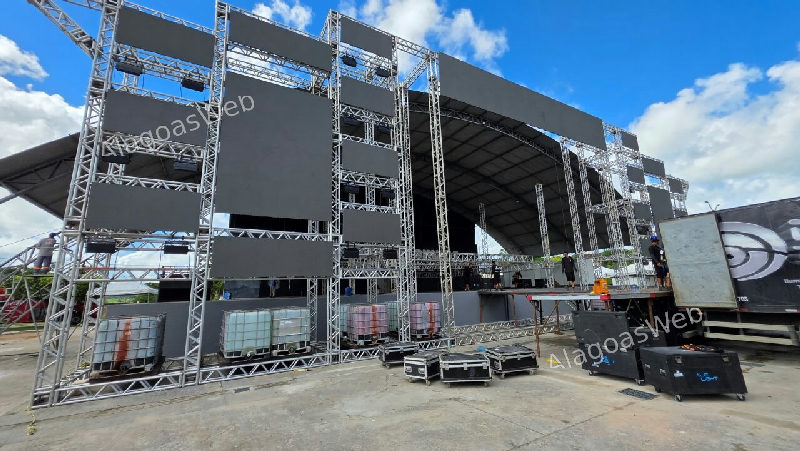Estrutura gigante do São João é São Miguel 2026 entra na reta final para receber milhares de pessoas