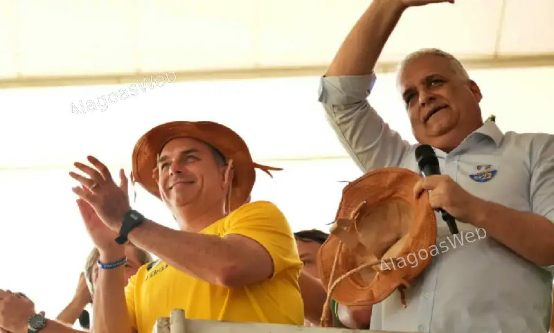 Flávio Bolsonaro escala Alfredo Gaspar para percorrer os nove estados do Nordeste