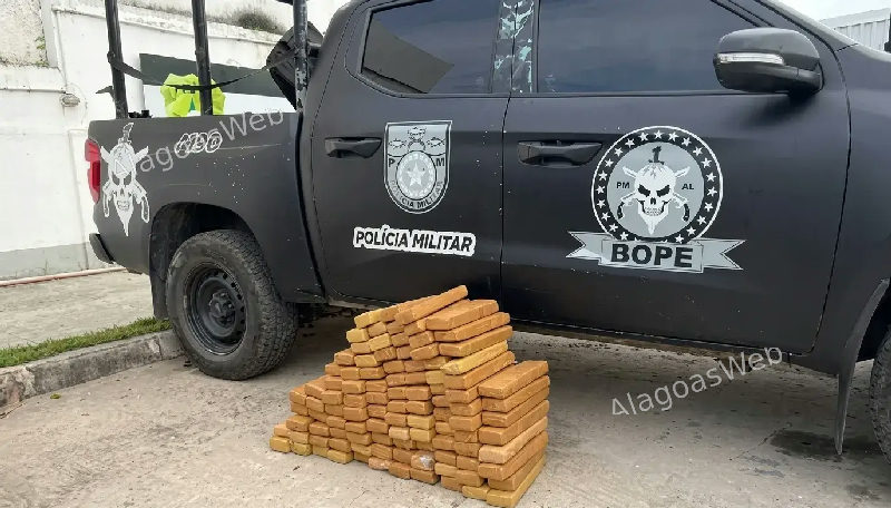 Idoso de 69 anos é preso com 100 kg de maconha na Praia do Francês