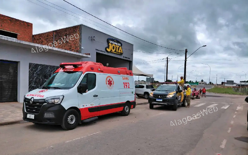 Motociclista fica ferido após colisão com caminhão em São Miguel dos Campos