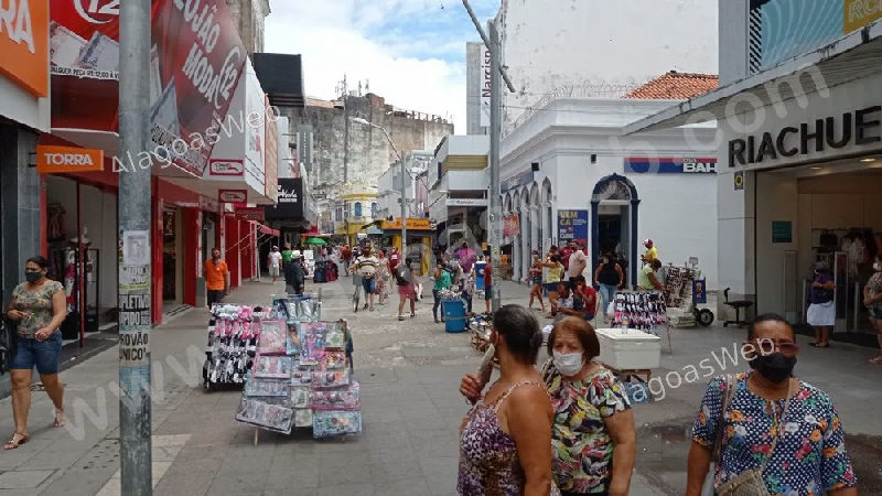 Endividamento atinge o maior nível da série recente, mas inadimplência recua em Maceió