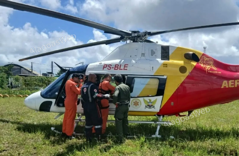 Ação integrada do Samu e Falcão 5 transfere paciente com AVC de São Miguel para HGE