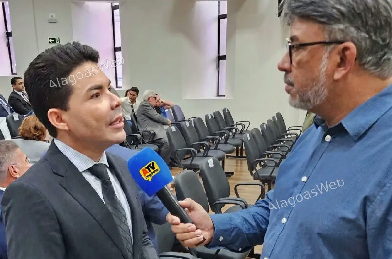 Hélio Pinheiro toma posse como desembargador do TRE de Alagoas