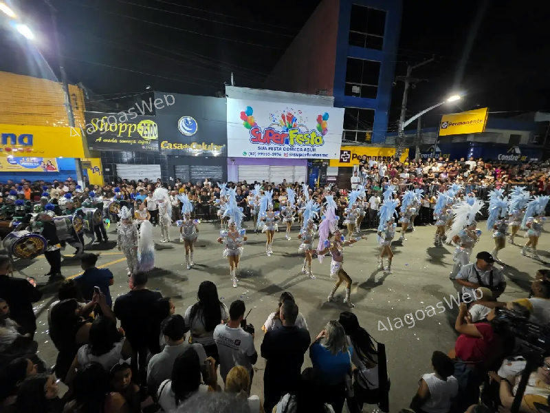 São Miguel dos Campos encerra comemorações dos 162 anos com grande desfile cívico