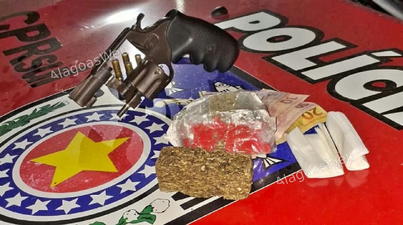 PM prende homem por porte ilegal de arma e tráfico de drogas em Anadia